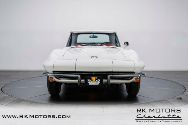 Chevrolet Corvette 1965 image number 42