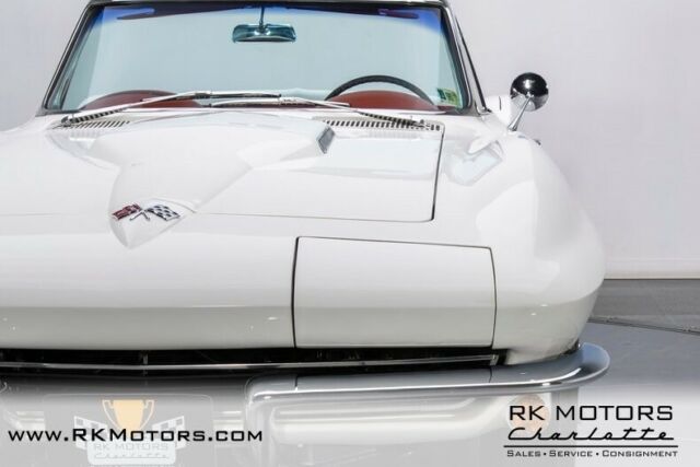 Chevrolet Corvette 1965 image number 45