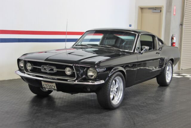 Ford Mustang 1967 image number 27