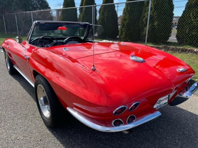 Chevrolet Corvette 1964 image number 13