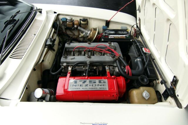 Alfa Romeo GTV 1969 image number 13