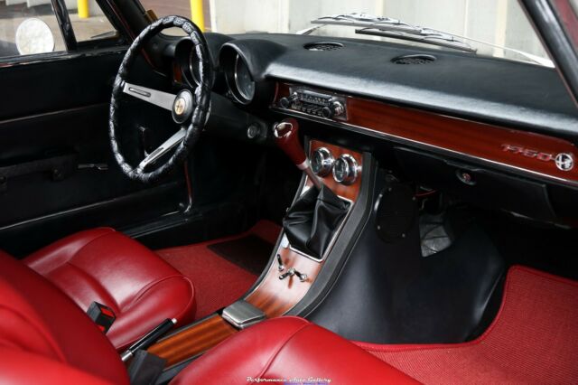 Alfa Romeo GTV 1969 image number 34