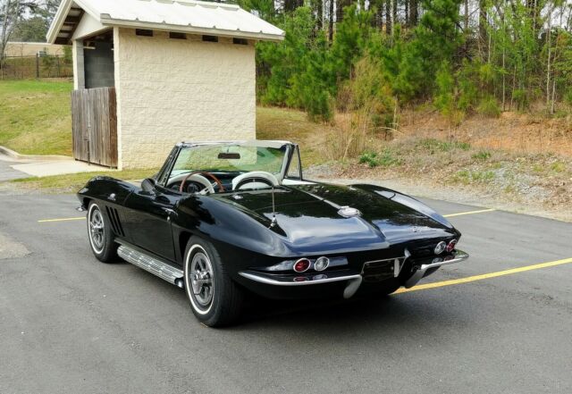 Chevrolet Corvette 1965 image number 10