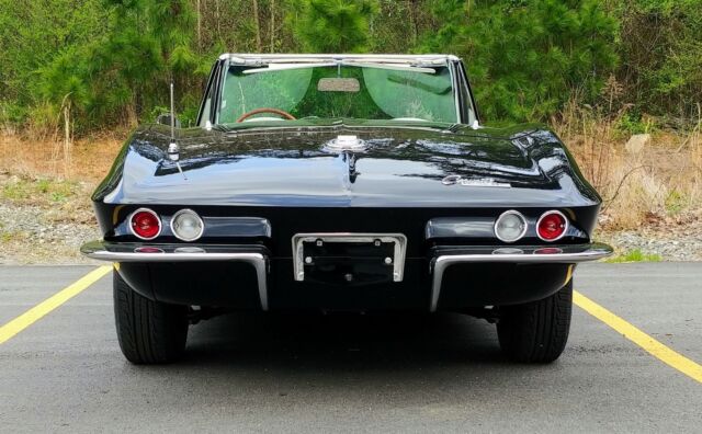 Chevrolet Corvette 1965 image number 15