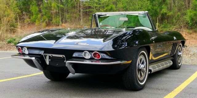 Chevrolet Corvette 1965 image number 17