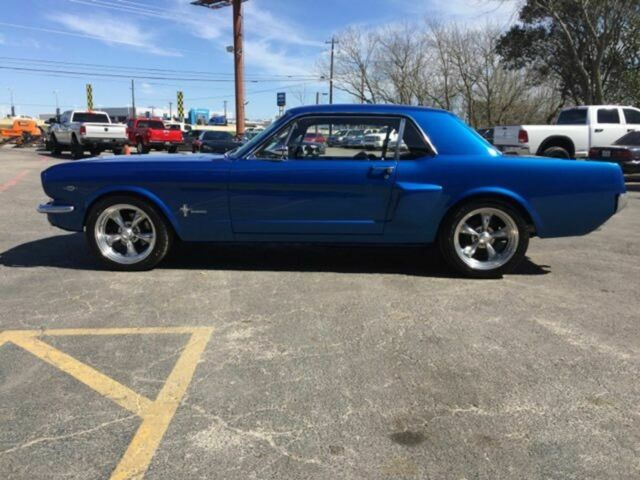 Ford Mustang 1966 image number 2