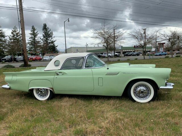 Ford Thunderbird 1957 image number 1