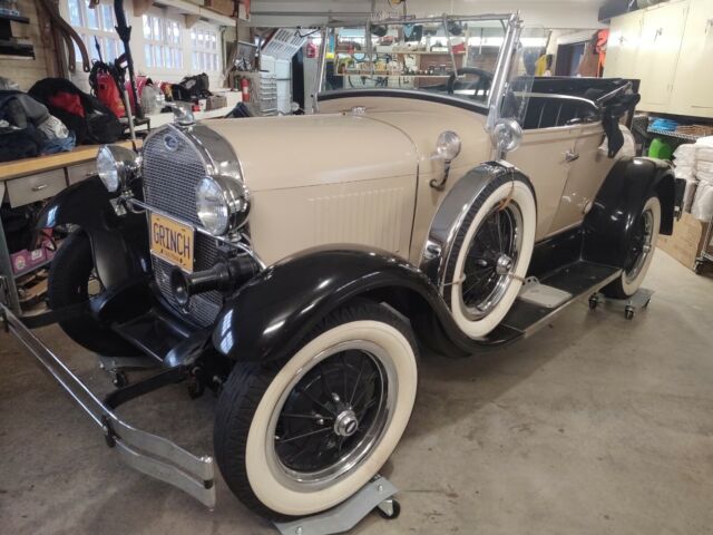 Ford MODEL A DELUXE ROADSTER 1928 image number 0