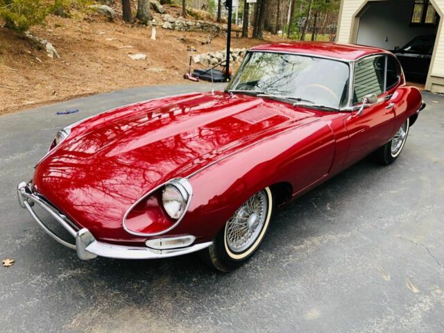 Jaguar E-Type 1968 image number 28