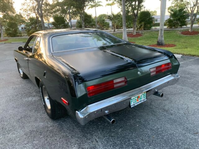 Plymouth Duster 1972 image number 29