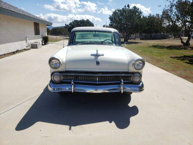 Ford Customline 1955 image number 1