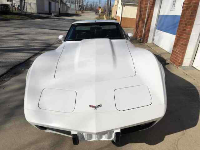 Chevrolet Corvette C3 1979 image number 46