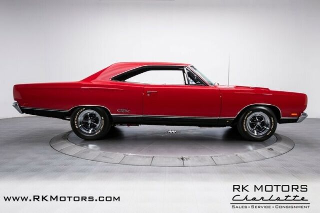 Plymouth GTX 1969 image number 8