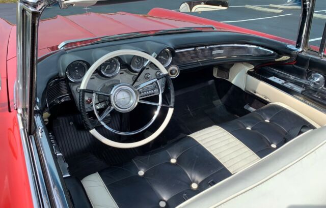 Lincoln Continental 1960 image number 31