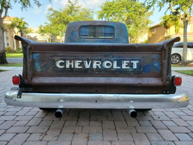 Chevrolet S-10 1951 image number 3