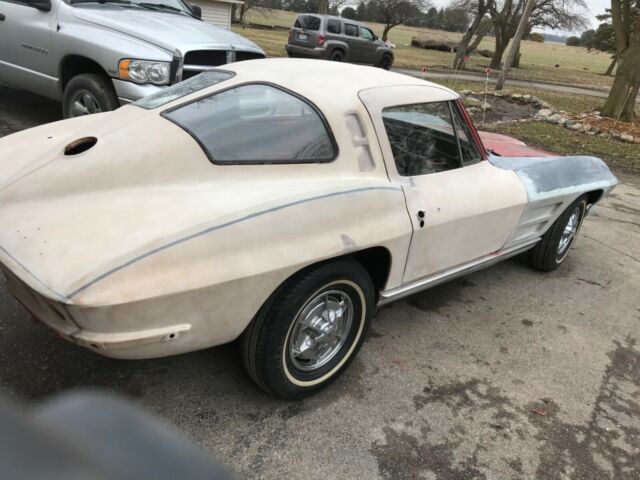 Chevrolet Corvette 1963 image number 26