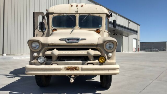 Chevrolet 4500 School Bus 1955 image number 22