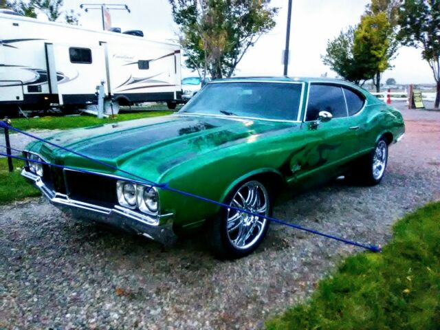 Oldsmobile Cutlass S 1970 image number 0