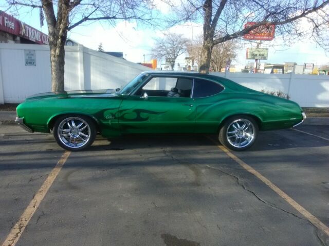 Oldsmobile Cutlass S 1970 image number 28