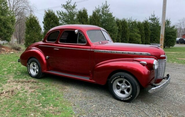 Chevrolet Special Deluxe 1940 image number 22