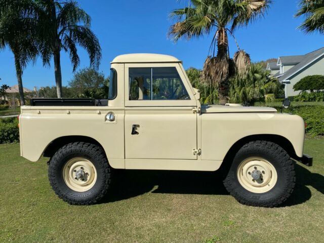 Land Rover 88 Series IIA 1965 image number 3