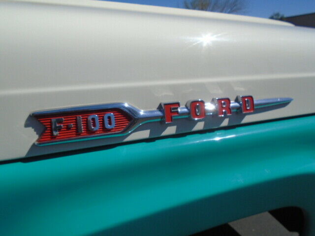 Ford F-100 1960 image number 10