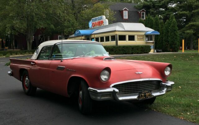 Ford Thunderbird 1957 image number 2