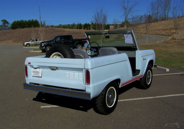 Ford Bronco 1966 image number 28