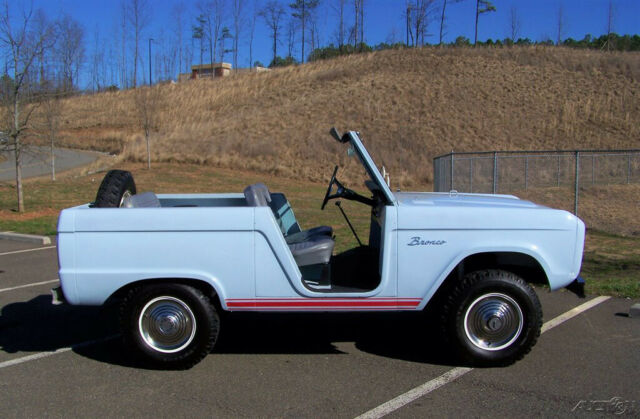 Ford Bronco 1966 image number 29