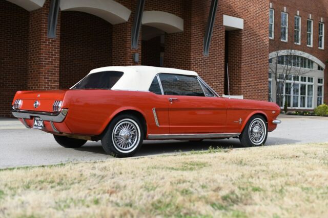 Ford Mustang 1965 image number 10