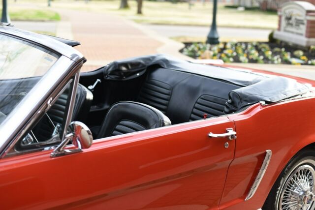 Ford Mustang 1965 image number 13