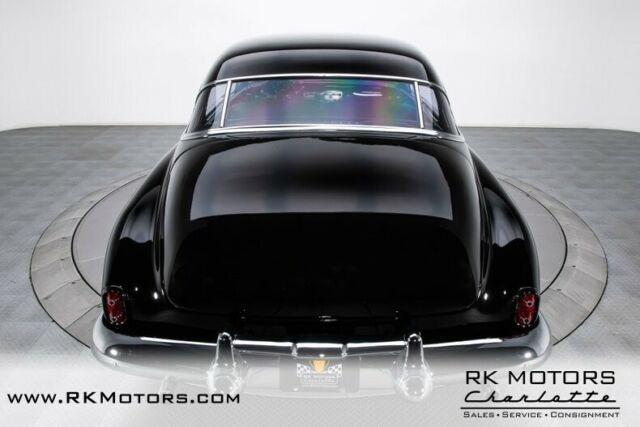 Buick Custom 1952 image number 21