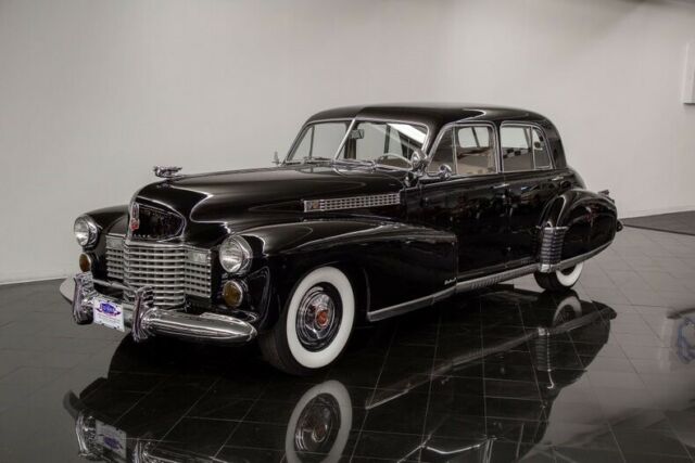 Cadillac Sixty-Special Fleetwood Imperial 1941 image number 26