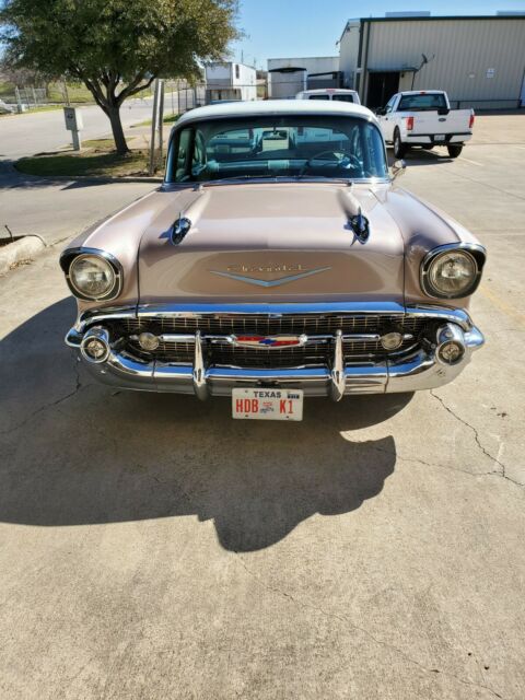 Chevrolet Bel Air/150/210 1957 image number 29