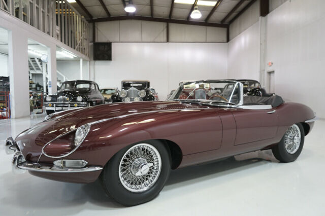 Jaguar E-Type 1967 image number 0