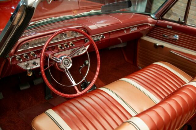 Ford Galaxie 1962 image number 13