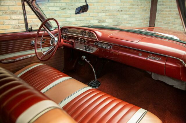 Ford Galaxie 1962 image number 19