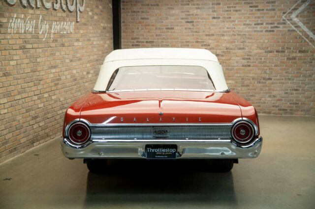 Ford Galaxie 1962 image number 27