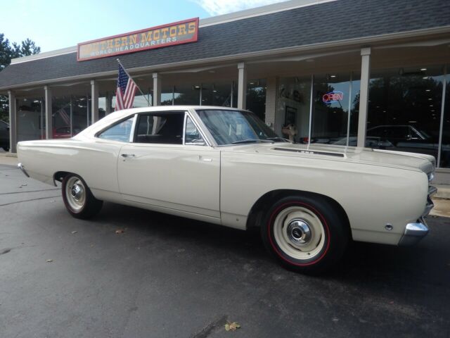 Plymouth Road Runner 1968 image number 0