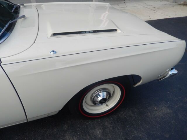 Plymouth Road Runner 1968 image number 1