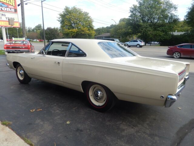 Plymouth Road Runner 1968 image number 16