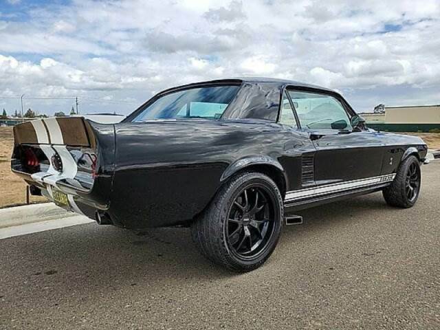 Ford Mustang 1967 image number 27