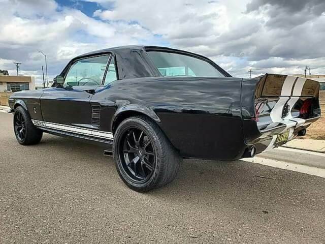 Ford Mustang 1967 image number 29