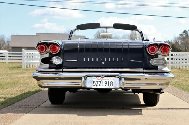 Pontiac Bonneville 1958 image number 35