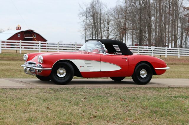 Chevrolet Corvette 1959 image number 28