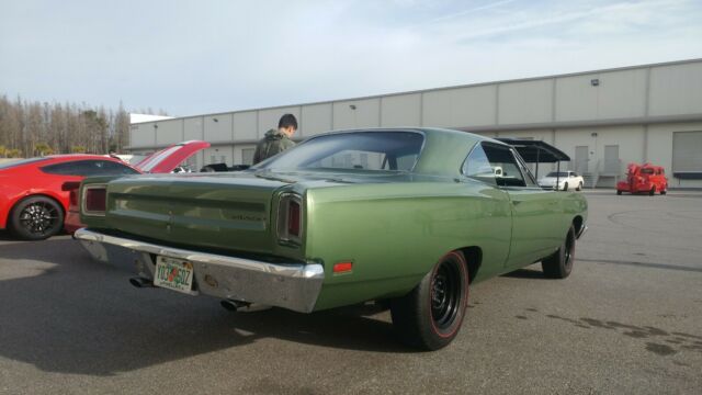 Plymouth Road Runner 1969 image number 8