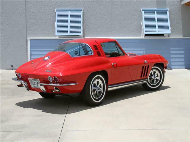 Chevrolet Corvette 1965 image number 18