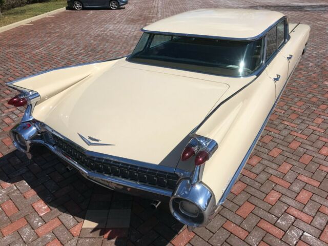 Cadillac DeVille 1959 image number 12