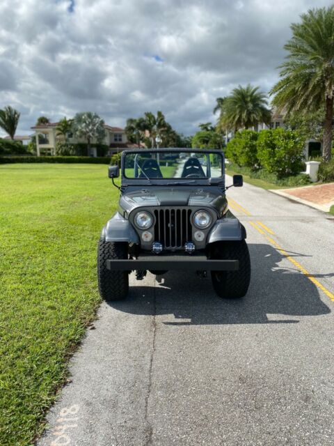 Jeep CJ 1971 image number 16