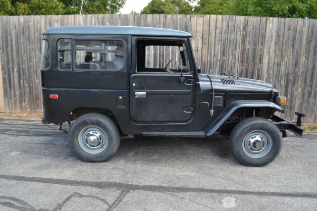 Toyota FJ Cruiser 1978 image number 0